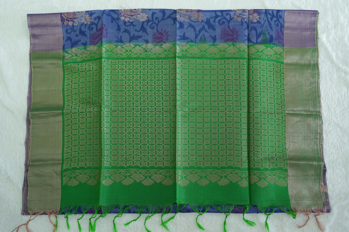 Floral Design Semi-Silk Saree