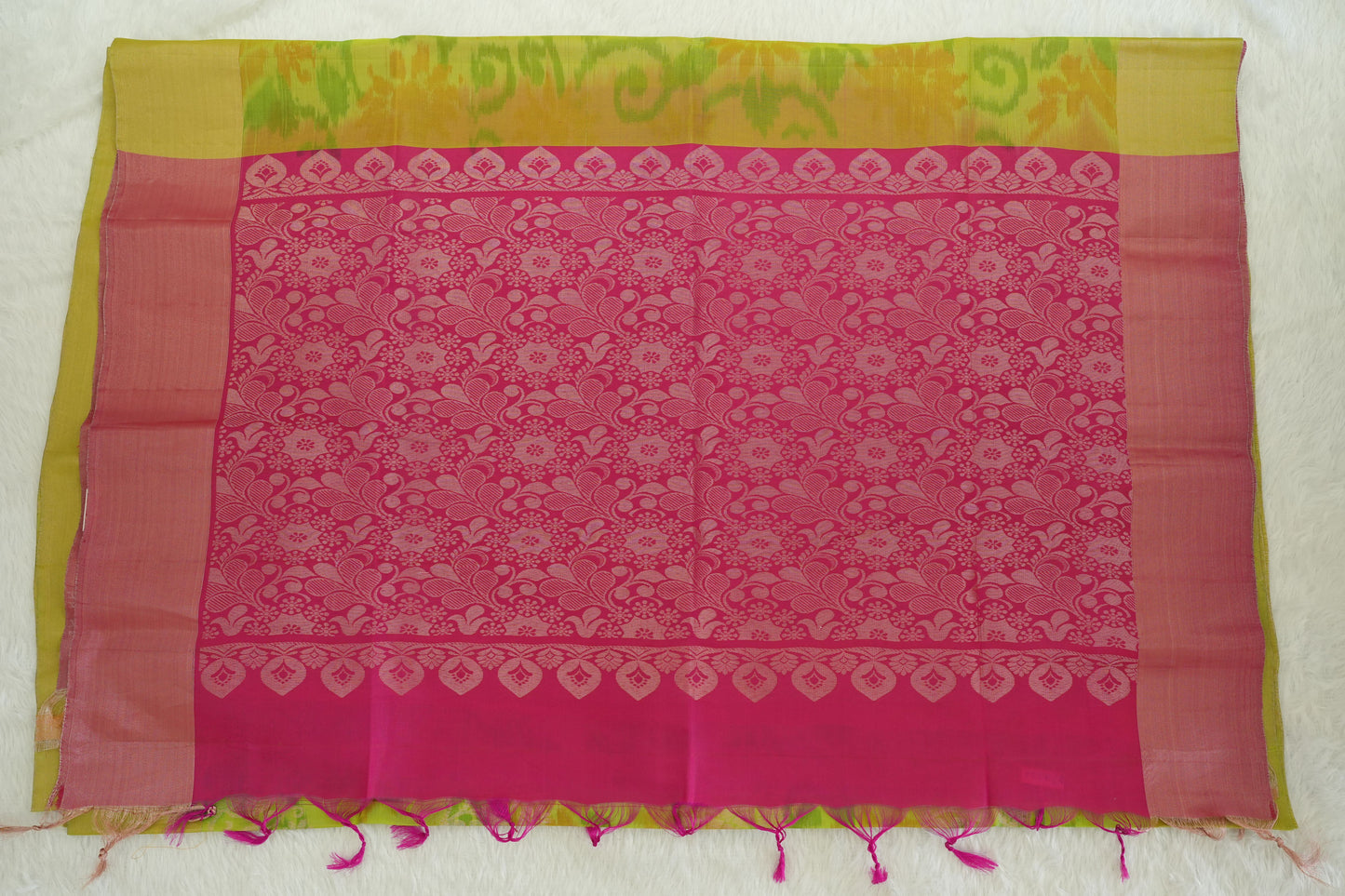Floral Design Semi-Silk Saree